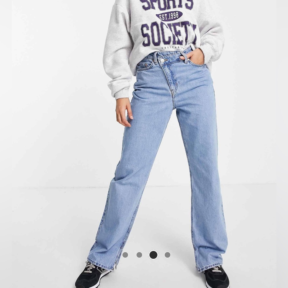 Weekday Avery Jeans in Pool Blue